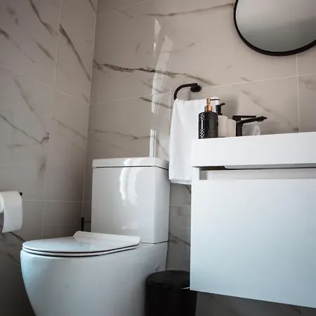 Cosea Living: Seaside Luxury In Harbour 107a * Pafos